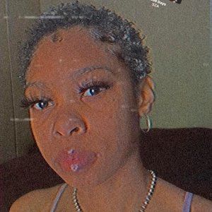 Meet your Posher, Khaliah